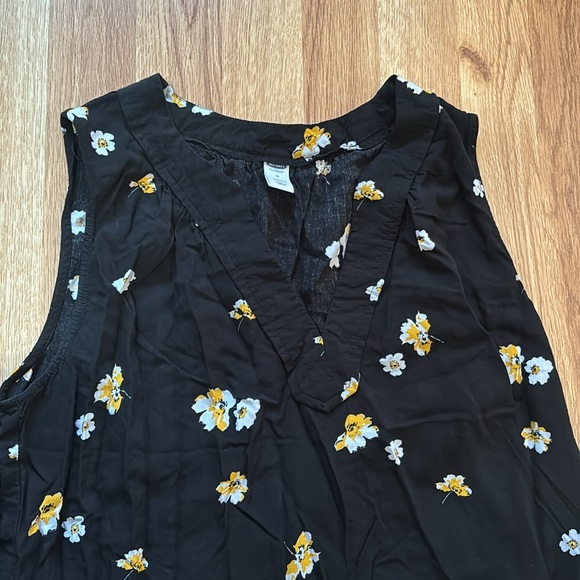 Old Navy Yellow Flower Dress - Picture 6 of 8